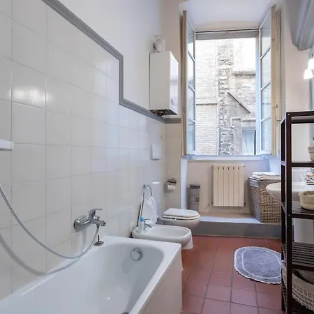 La Stanza Dei Gigli - Centro Storico Apartmán